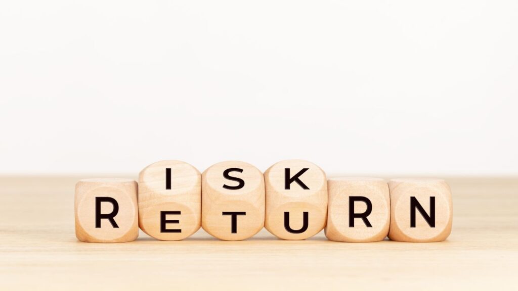 symbolising the decision between safety and risk (strategic inaction, competitive edge, full potential)